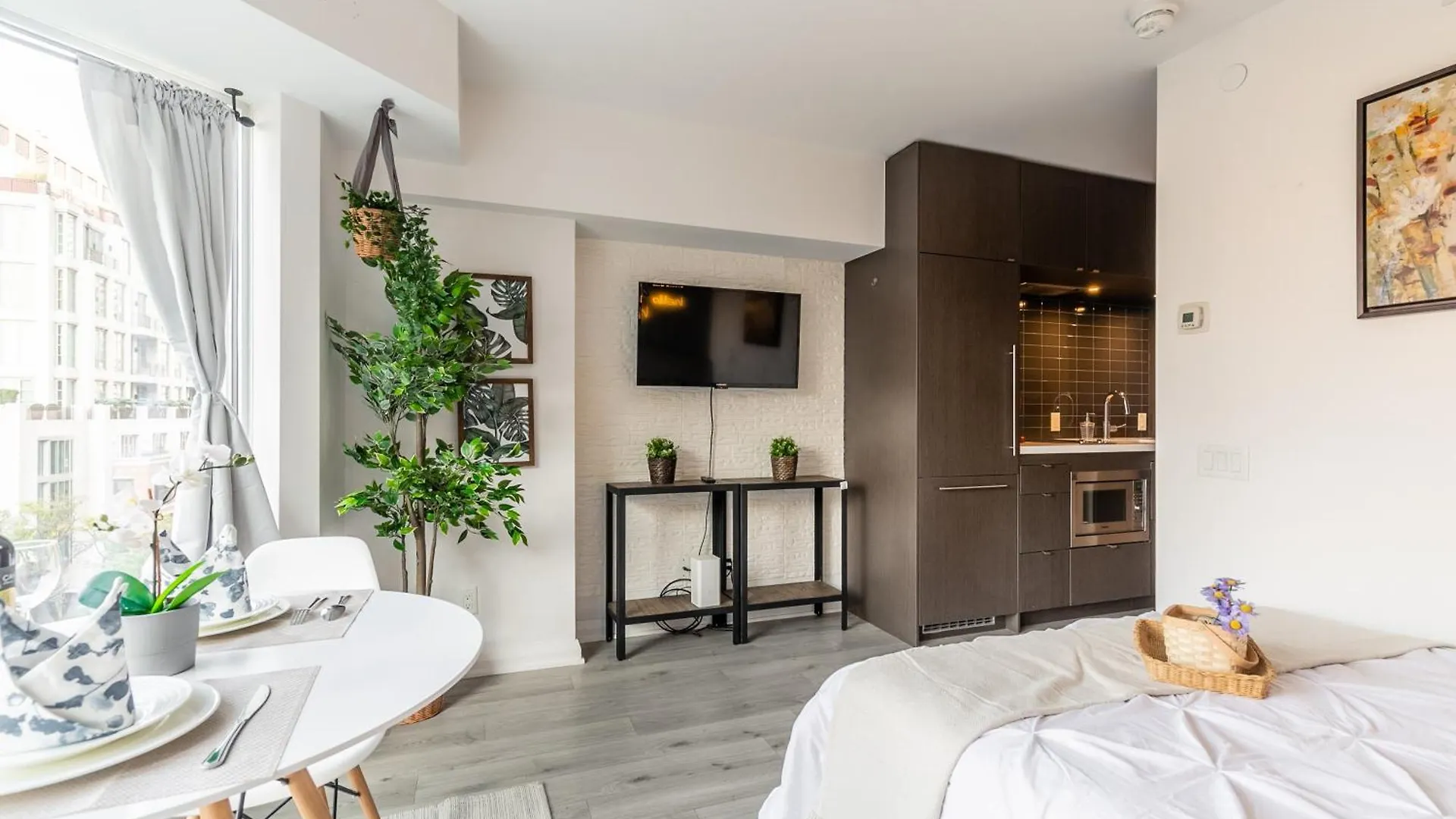 Yorkville Plaza Express Stay Toronto Apartment