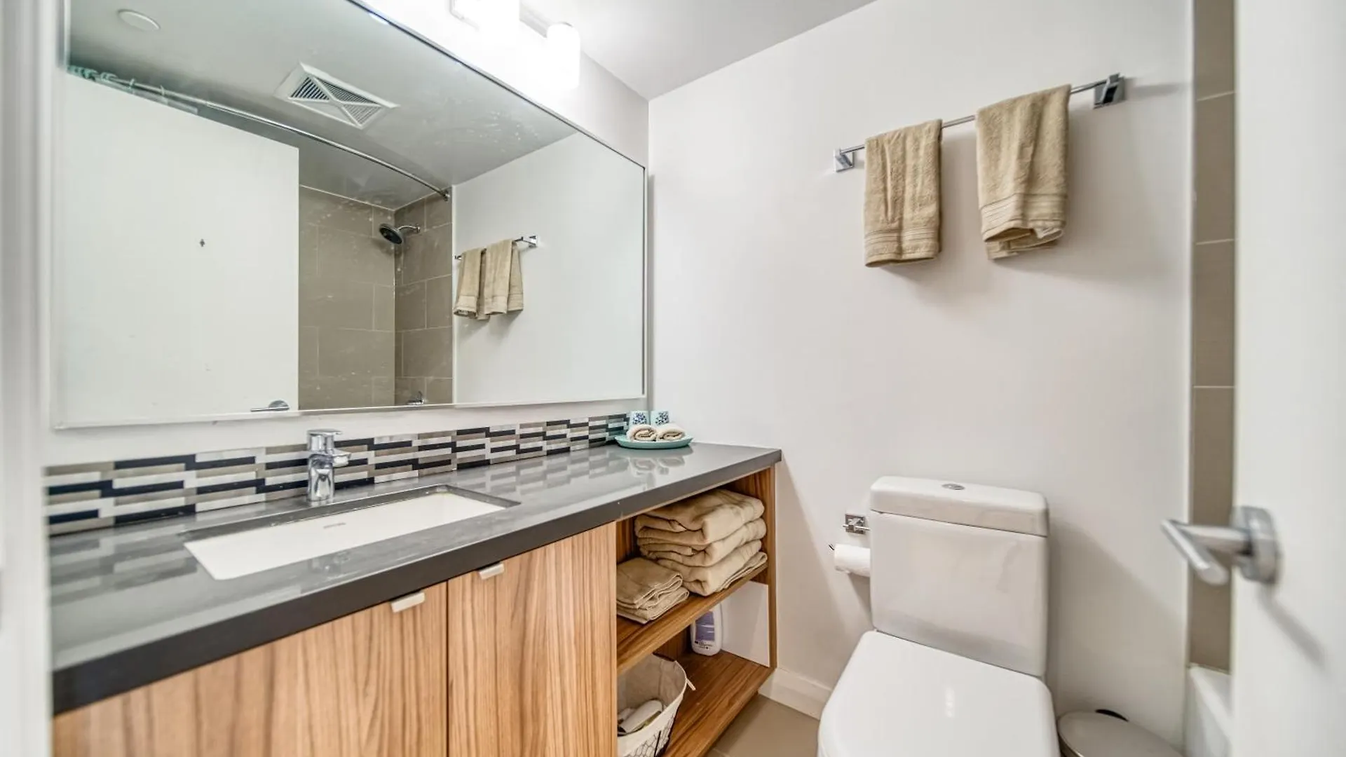 Apartmán Yorkville Plaza Express Stay Toronto